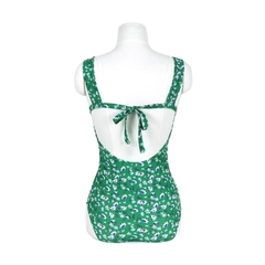 Bikini liền thân khoét eo